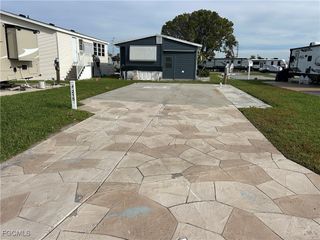 19681 215 Summerlin RD, Fort Myers, FL 33908