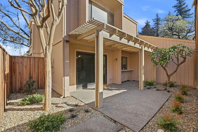 278 Hartnell Pl, Sacramento, CA 95825