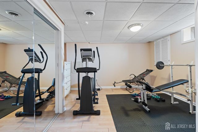 3 Summerfield Drive, Franklin, NJ 08540