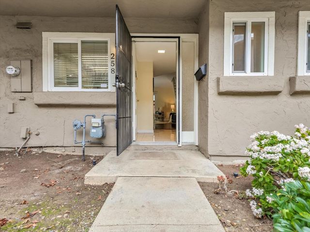 258 Lynn Avenue, Milpitas, CA 95035