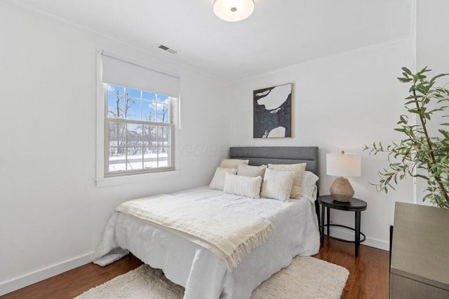 627 S Selby Boulevard, Worthington, OH 43085