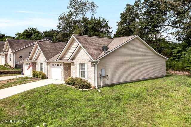 3345 Cummins Lane, Knoxville, TN 37921