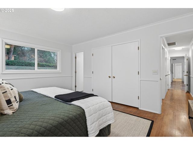 8920 Sw JAMIESON Rd, Portland, OR 97225