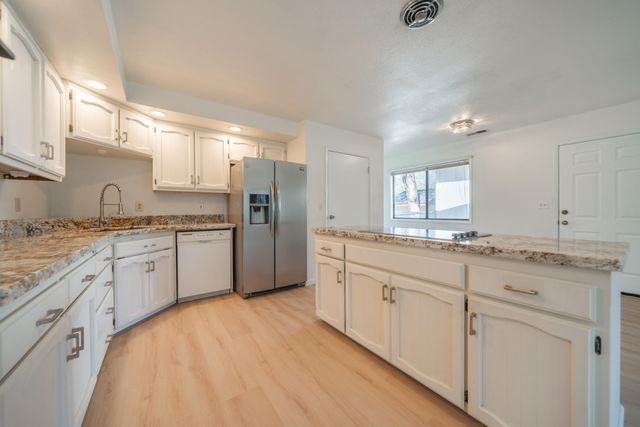 2580 Keswick Dam Road, Redding, CA 96003