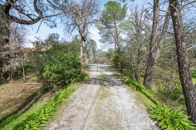 2580 Keswick Dam Road, Redding, CA 96003