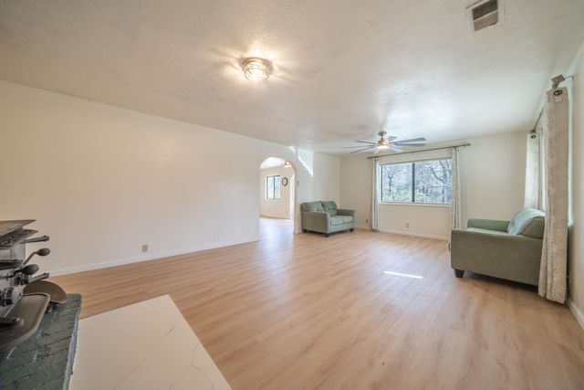 2580 Keswick Dam Road, Redding, CA 96003