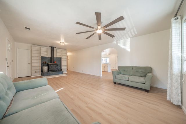 2580 Keswick Dam Road, Redding, CA 96003