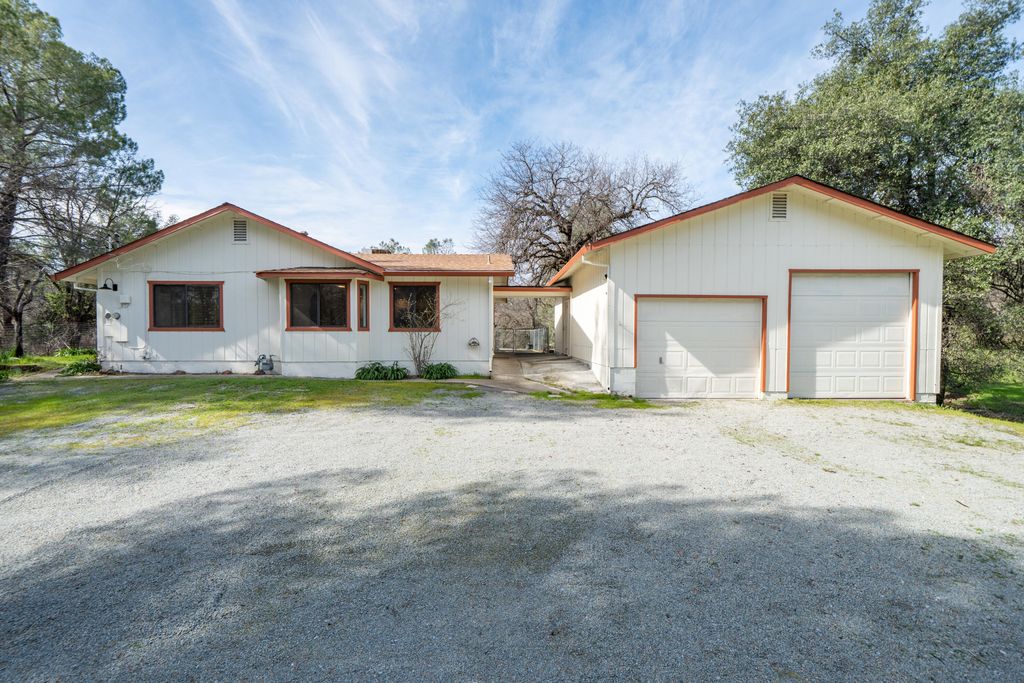 2580 Keswick Dam Road, Redding, CA 96003