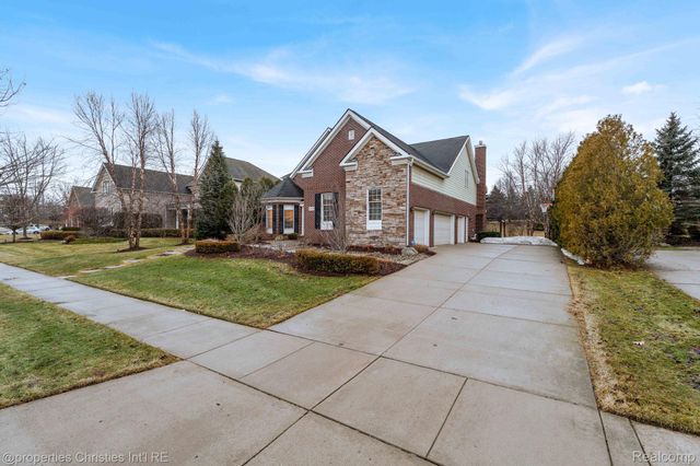24329 Saybrook Court, Novi, MI 48374