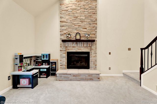 24329 Saybrook Court, Novi, MI 48374