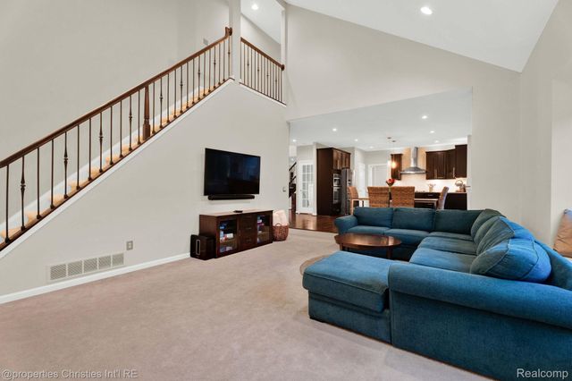 24329 Saybrook Court, Novi, MI 48374