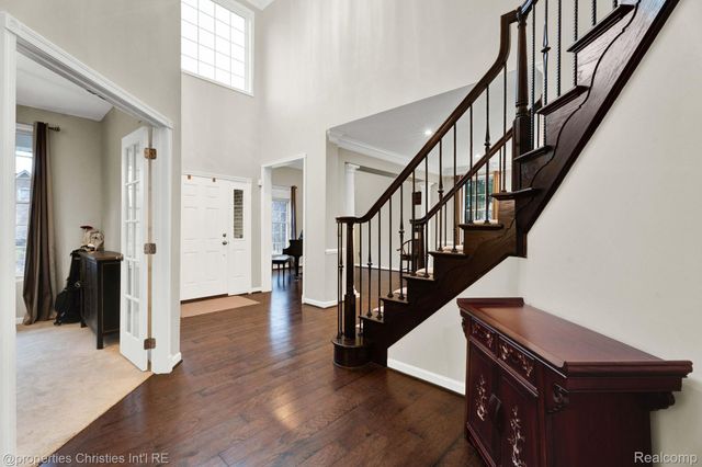 24329 Saybrook Court, Novi, MI 48374