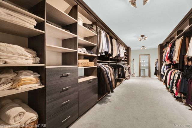 24329 Saybrook Court, Novi, MI 48374