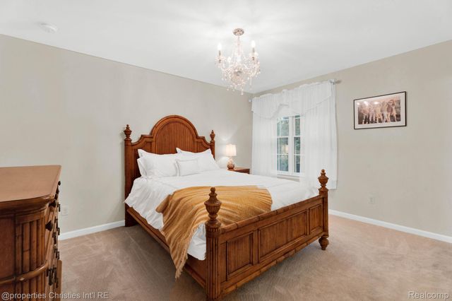 24329 Saybrook Court, Novi, MI 48374