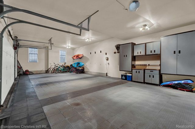 24329 Saybrook Court, Novi, MI 48374