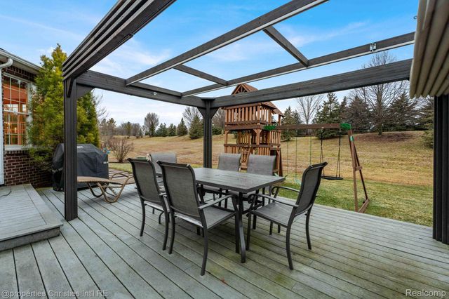 24329 Saybrook Court, Novi, MI 48374