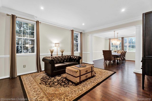 24329 Saybrook Court, Novi, MI 48374