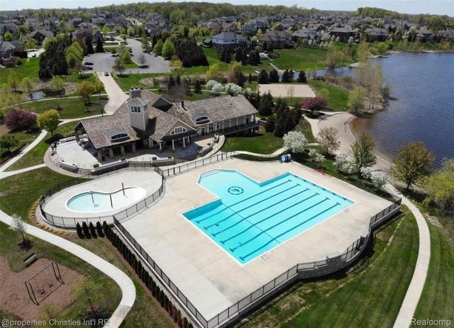 24329 Saybrook Court, Novi, MI 48374