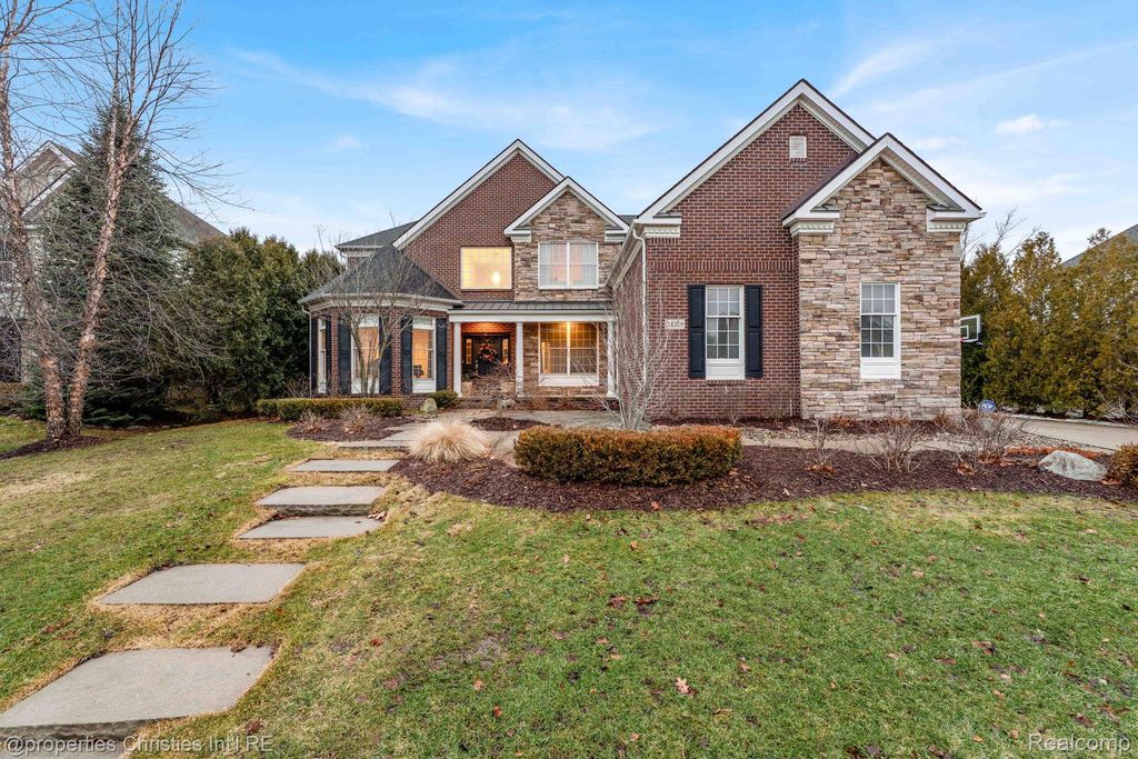 24329 Saybrook Court, Novi, MI 48374
