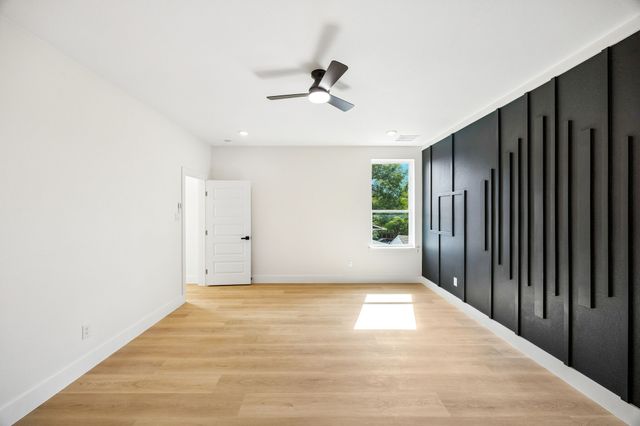 413 N Patton Avenue, Dallas, TX 75203
