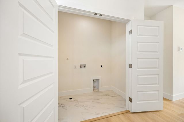 413 N Patton Avenue, Dallas, TX 75203