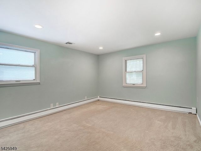 23 Clara Pl, Cedar Grove Twp., NJ 07009