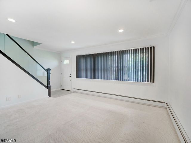 23 Clara Pl, Cedar Grove Twp., NJ 07009