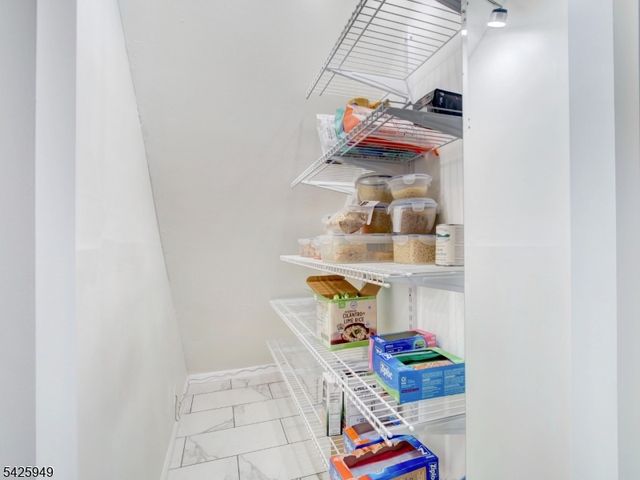 23 Clara Pl, Cedar Grove Twp., NJ 07009