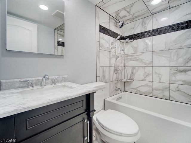 23 Clara Pl, Cedar Grove Twp., NJ 07009