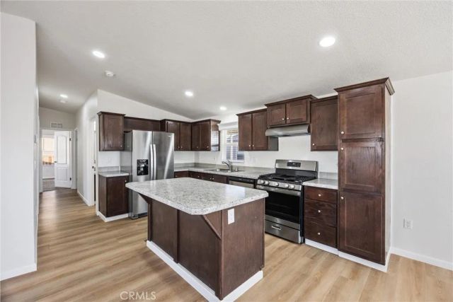 259 Mary Kay, Bakersfield, CA 93308