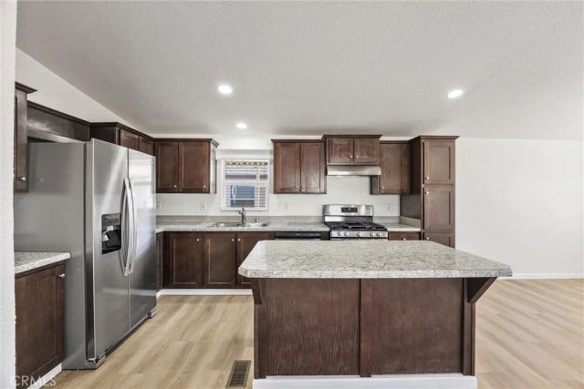 259 Mary Kay, Bakersfield, CA 93308