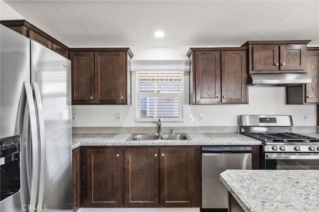 259 Mary Kay, Bakersfield, CA 93308