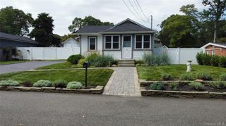 24 Canary Road, Rocky Point, NY 11778