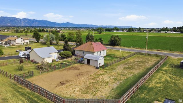 5264 W 5500 S, Hooper, UT 84315
