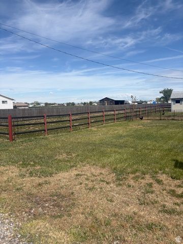 5264 W 5500 S, Hooper, UT 84315