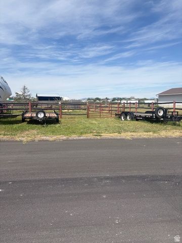 5264 W 5500 S, Hooper, UT 84315