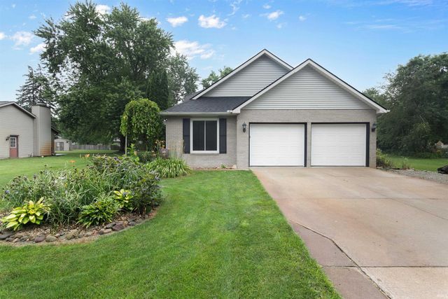 51948 N Winding Waters Lane, Elkhart, IN 46514