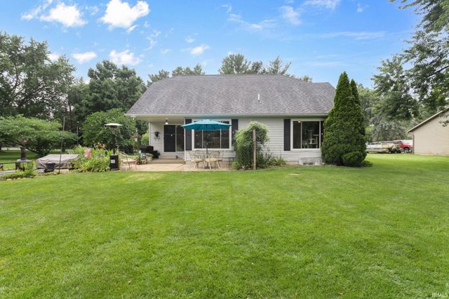 51948 N Winding Waters Lane, Elkhart, IN 46514