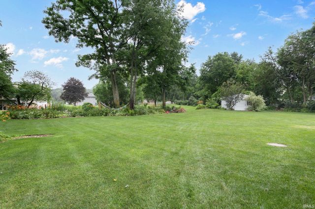 51948 N Winding Waters Lane, Elkhart, IN 46514
