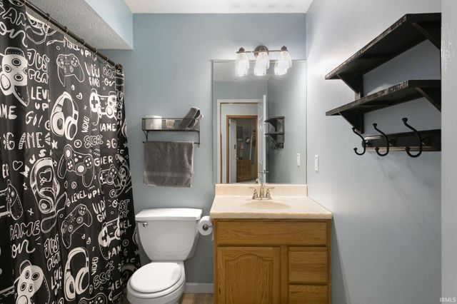 51948 N Winding Waters Lane, Elkhart, IN 46514