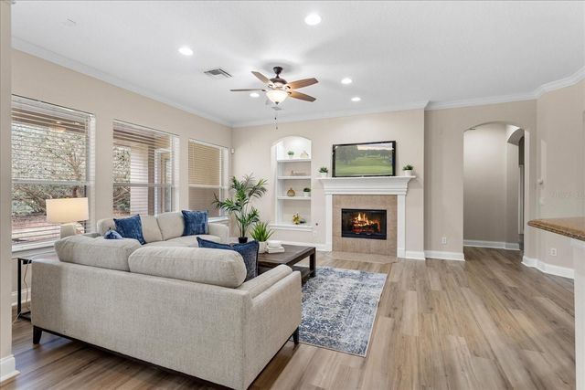 25516 HAWKS RUN LANE, Sorrento, FL 32776