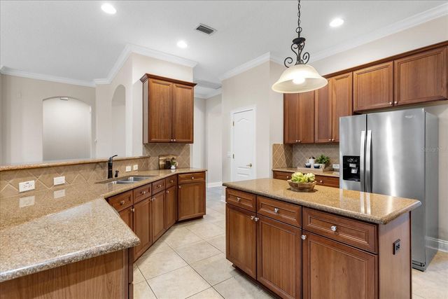 25516 HAWKS RUN LANE, Sorrento, FL 32776