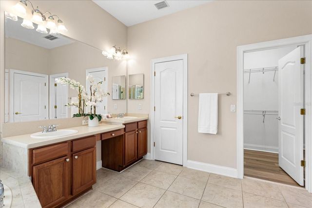 25516 HAWKS RUN LANE, Sorrento, FL 32776