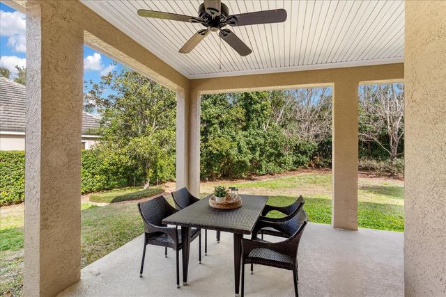 25516 HAWKS RUN LANE, Sorrento, FL 32776