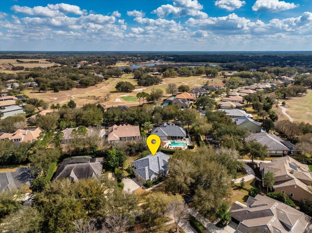 Image 2 of property listing at 22516 HAWKS RUN LANE, Sorrento, FL 32776