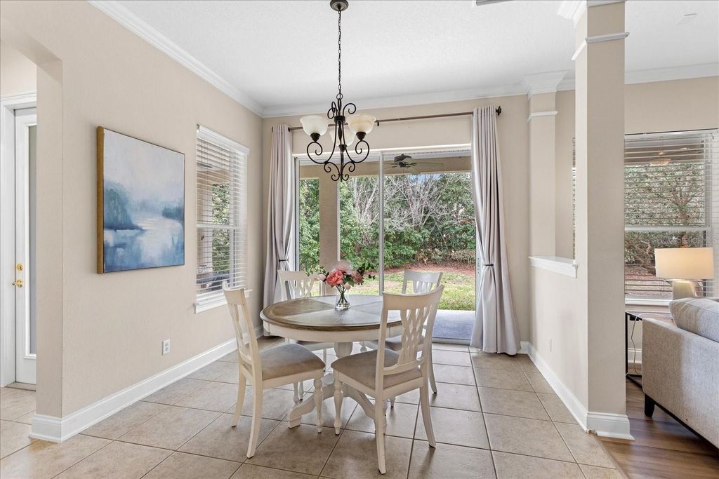 Image 19 of property listing at 22516 HAWKS RUN LANE, Sorrento, FL 32776