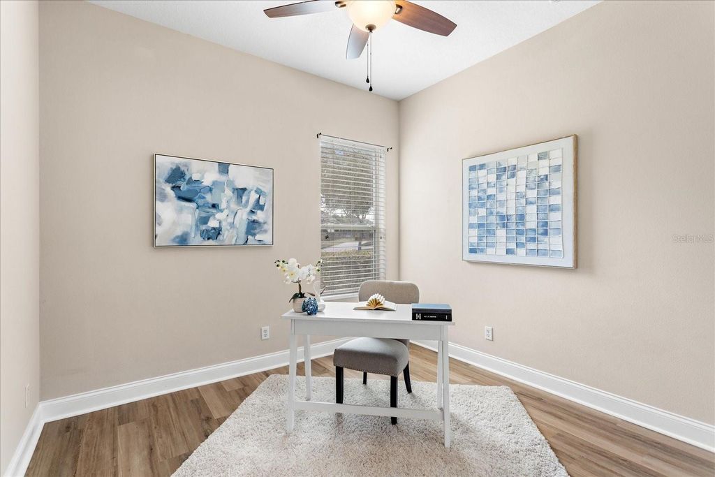 Image 29 of property listing at 22516 HAWKS RUN LANE, Sorrento, FL 32776