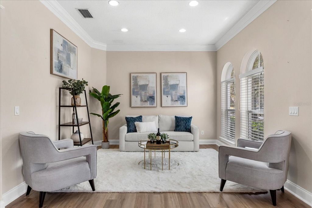 Image 7 of property listing at 22516 HAWKS RUN LANE, Sorrento, FL 32776