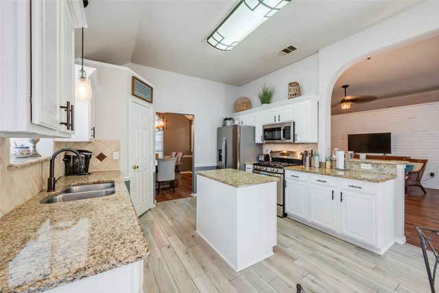 10201 Evergreen Drive, Rowlett, TX 75089