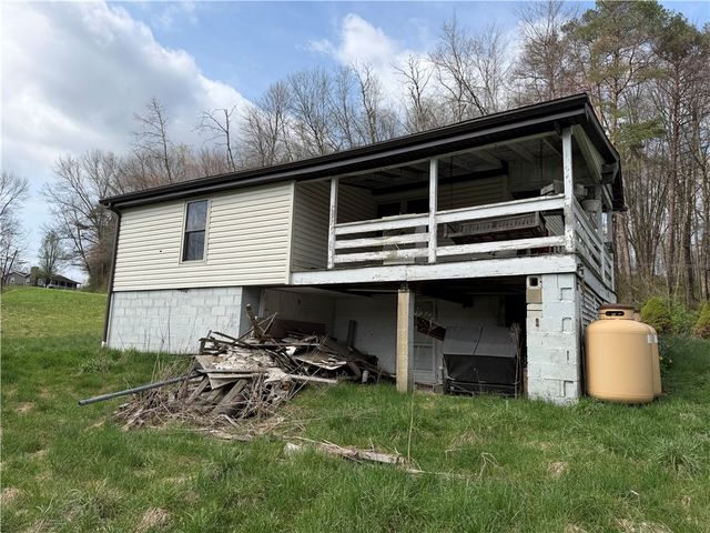 250 Pipestem Rd, Cherry Twp, PA 16057